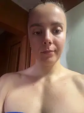 AlisaKissss Chat XXX in diretta