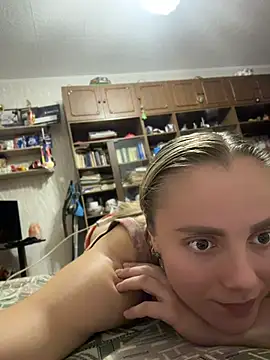AlisaKissss Chat XXX live