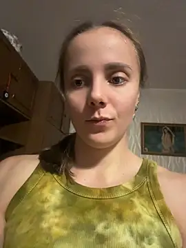 AlisaKissss Chat XXX in diretta