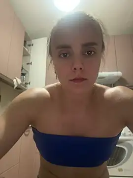 Chat +18 de AlisaKissss ao vivo