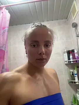 AlisaKissss élő XXX-chatje