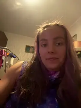 AlisaKissss' Live XXX Chat