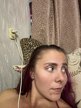 AlisaKissss' Live XXX Chat