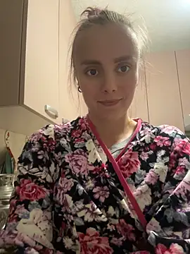 AlisaKissss Chat XXX live