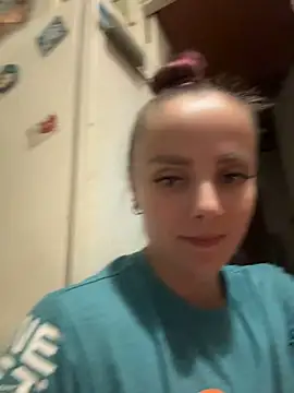 Chat +18 de AlisaKissss ao vivo