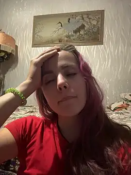 AlisaKissss Adlı Modelin Canlı XXX Sohbeti