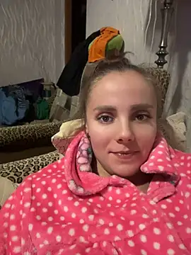 AlisaKissss élő XXX-chatje