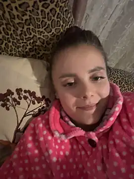 AlisaKissss élő XXX-chatje