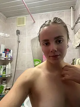 XXX chat uživo modela AlisaKissss