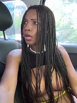 ShantelSexyYoungMilfie's Webcam Show