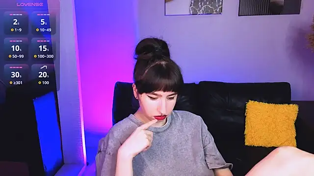 Lily_xBabe's Live XXX Chat