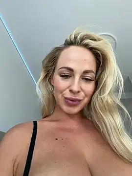 streetdoll – webcam-show