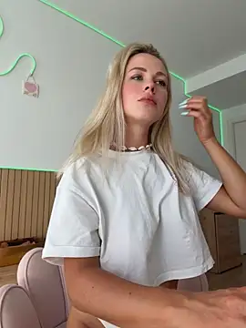streetdoll Webcamshow