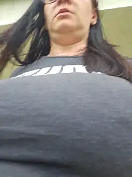 Chat +18 de KristenVega ao vivo