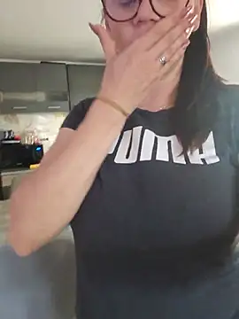 KristenVega Chat XXX live