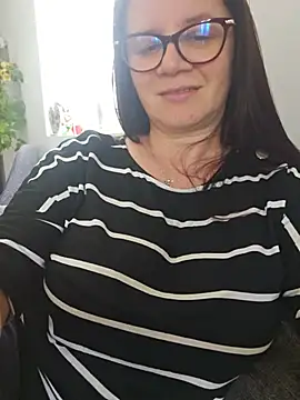 KristenVega 现场XXX聊天