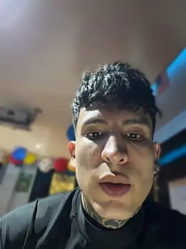 _Tomy08calderon Pertunjukan Webcam