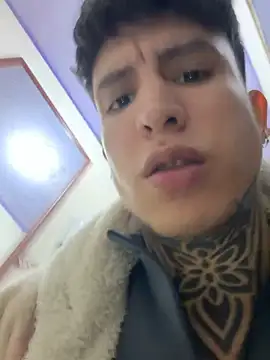 _Tomy08calderon's Webcam Show
