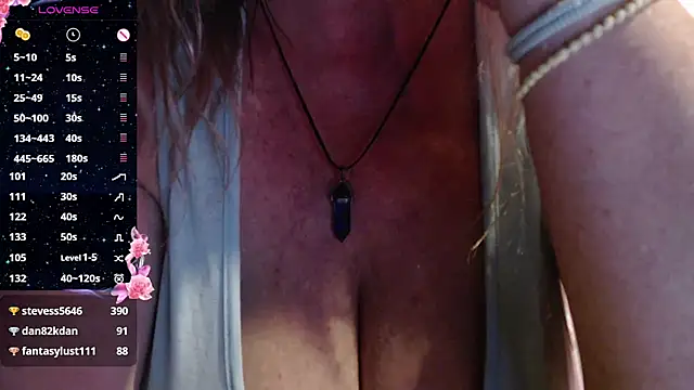 JennaDeluxe Chat XXX in diretta