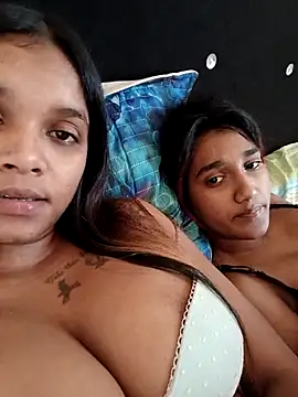 Indianqueen03 Show Webcam