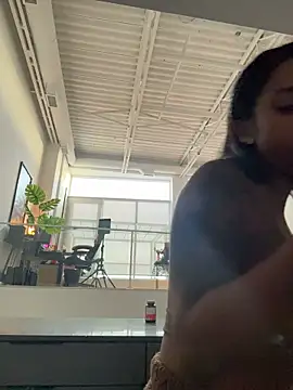 Your_Paris' Webcam Show