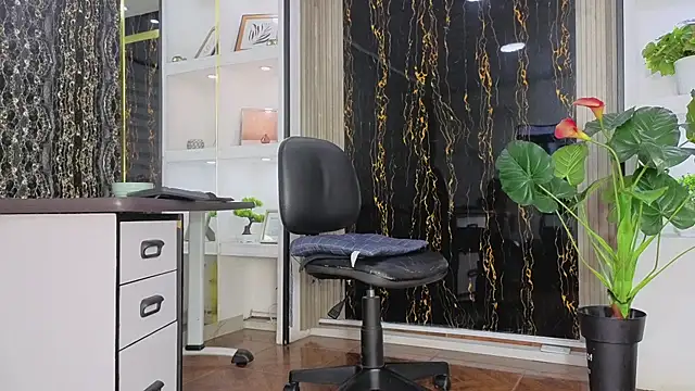 MissEscarleth Adlı Modelin Web Kamerası Şovu