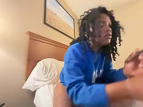 magicalc00ch Show in webcam