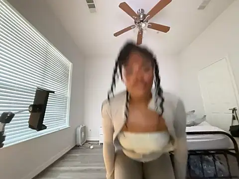 magicalc00ch Show in webcam