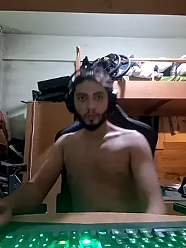 kleineid77 Adlı Modelin Web Kamerası Şovu