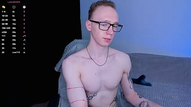 Pokazy przed kamerką – Alex_silent