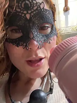 Miacarry's Webcam Show