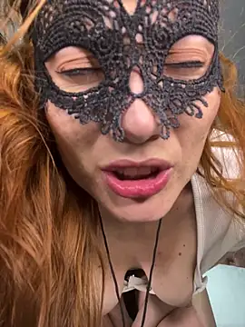 Miacarry's Webcam Show