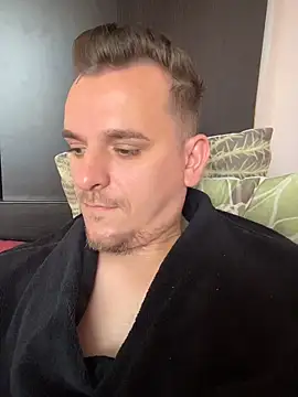 Show de Huge_cock22cm na webcam