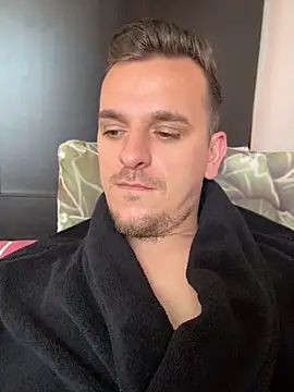 Huge_cock22cm Webcam show