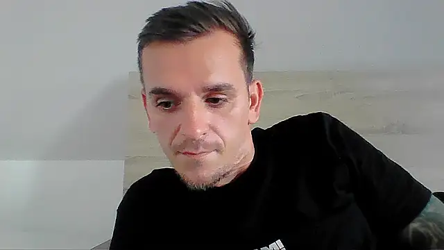 Webkamerová show Huge_cock22cm