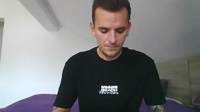 Huge_cock22cm Webcam show