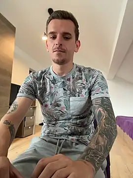 Huge_cock22cm Webcam show