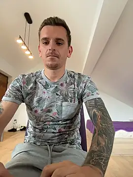 Huge_cock22cm Show in webcam