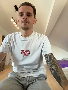 Huge_cock22cmn Webbikameraesitys