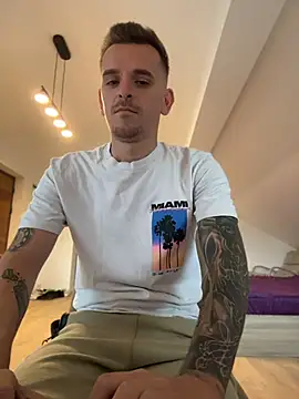 Huge_cock22cm Webcam show