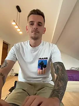 Huge_cock22cm Webcam show