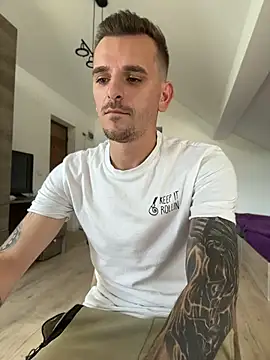 Show de Huge_cock22cm na webcam