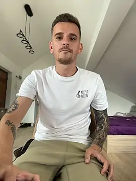 عرض كام Huge_cock22cm