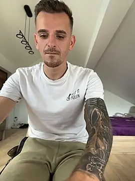Huge_cock22cm 웹캠 쇼