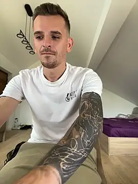 Huge_cock22cm Webcam show