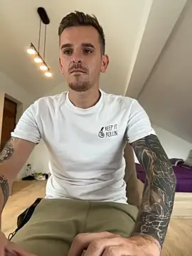 Huge_cock22cmn Webbikameraesitys