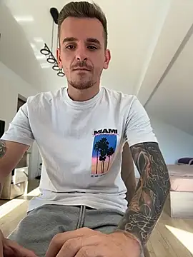 Вебкам-шоу Huge_cock22cm