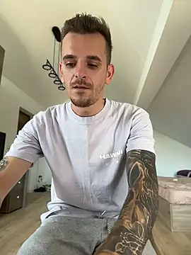 Huge_cock22cm's Webcam Show