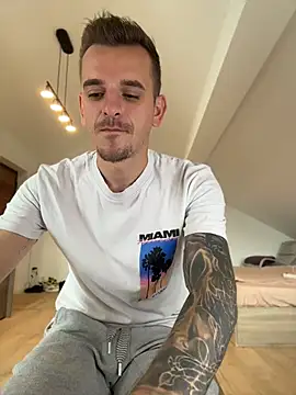 Вебкам-шоу Huge_cock22cm