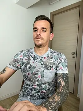Huge_cock22cm Webcam-Show